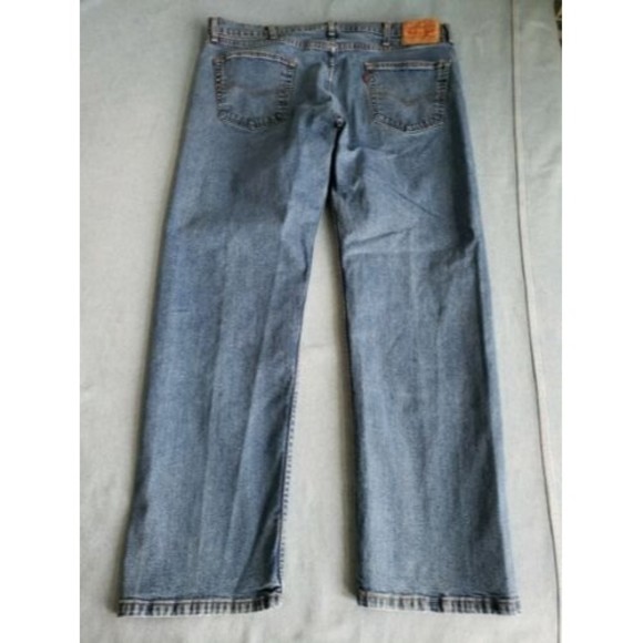 MEN'S LEVIS 505 STRAIGHT LEG JEANS  Medium Wash High Rise 42 x 32 Actual 41 x 30 - Picture 10 of 12
